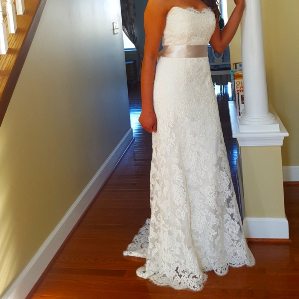 Jim Hjelm Couture Wedding dress